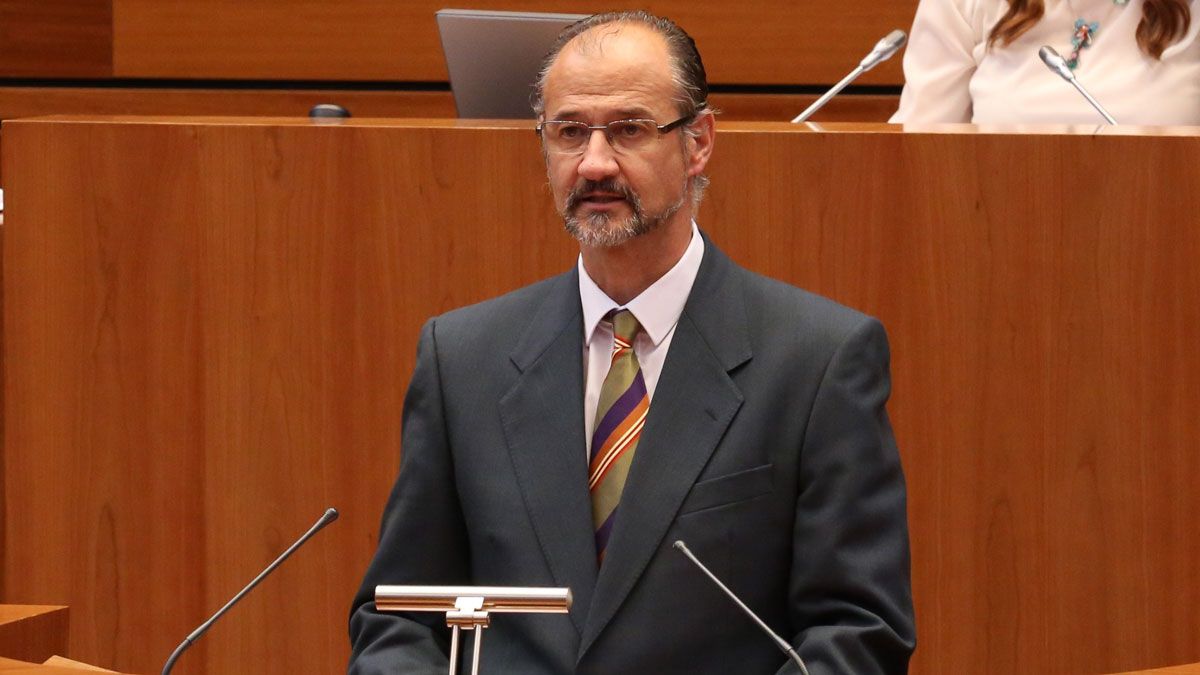 Luis Fuentes durante su intervención en el debate de investidura. | ICAL