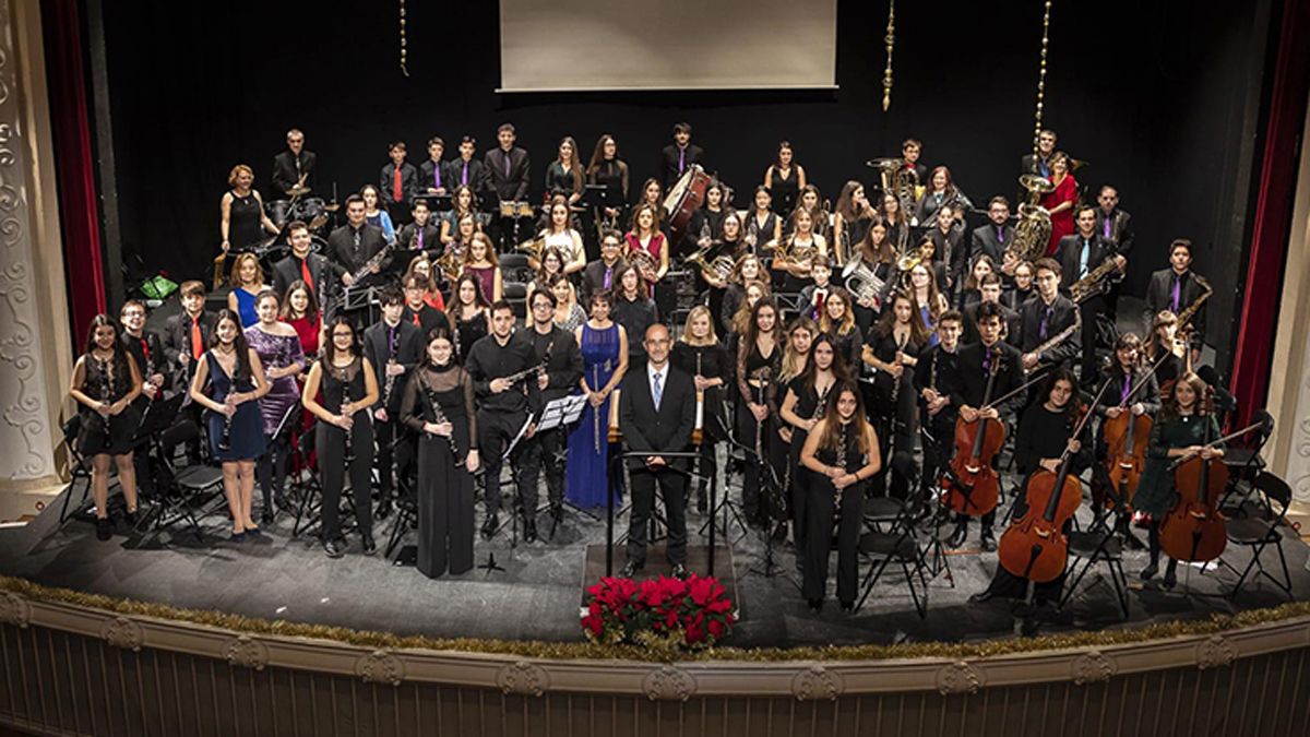 La Banda de Música Ciudad de Ponferrada tras una de sus actuaciones.