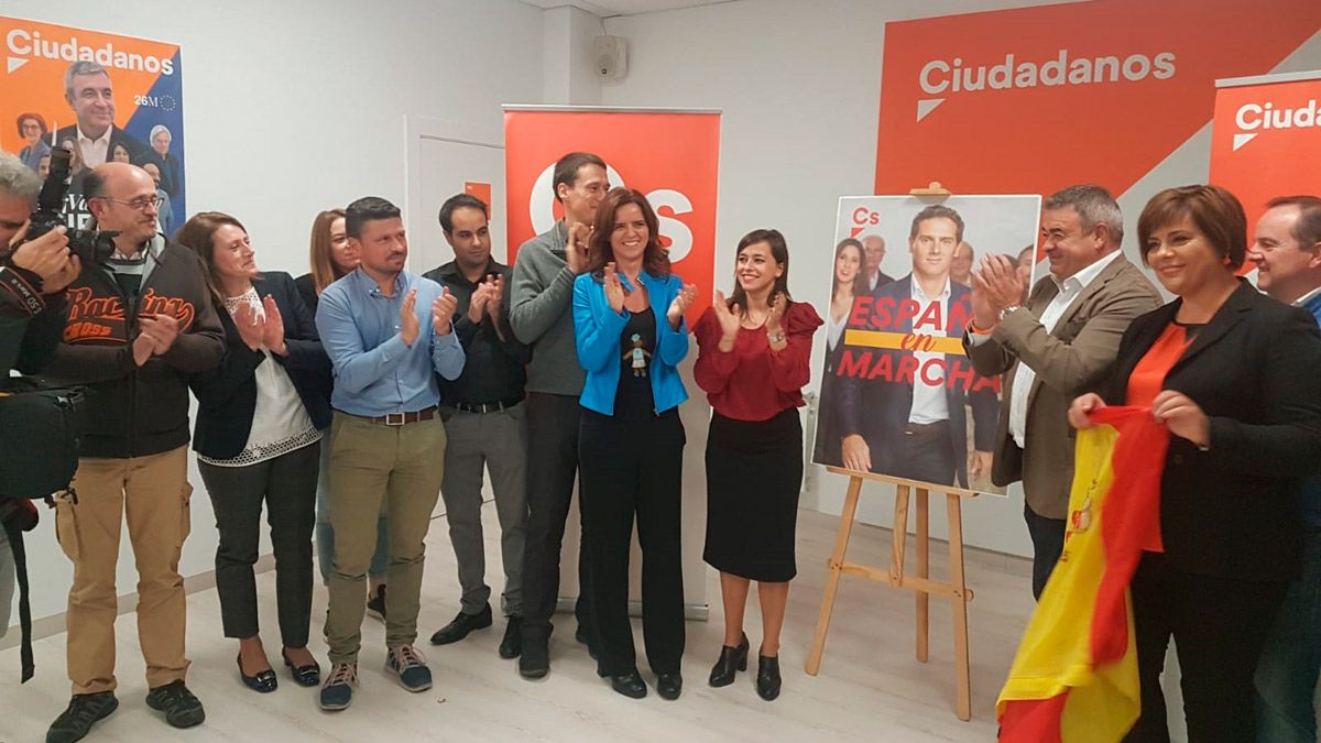 Uno de los actos de Ciudadanos durante esta campaña electoral. | L.N.C. Uno de los actos de Ciudadanos durante esta campaña electoral. | L.N.C.