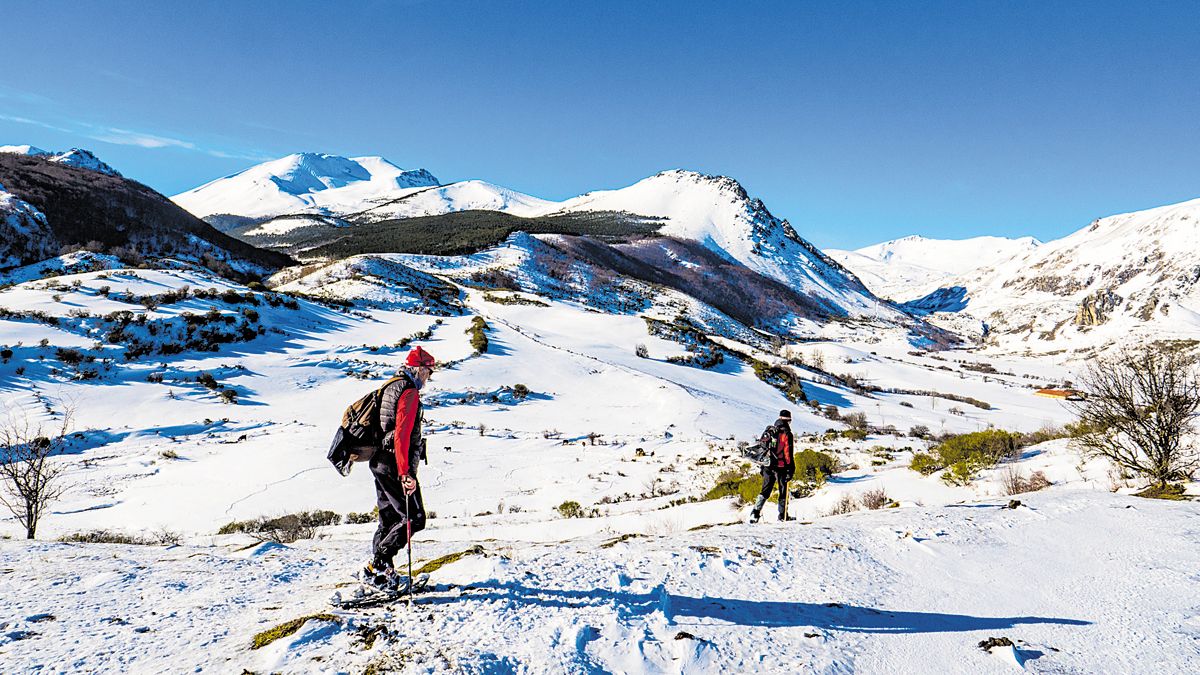 Caminando con raquetas. | GEMA R. BERASATEGUI