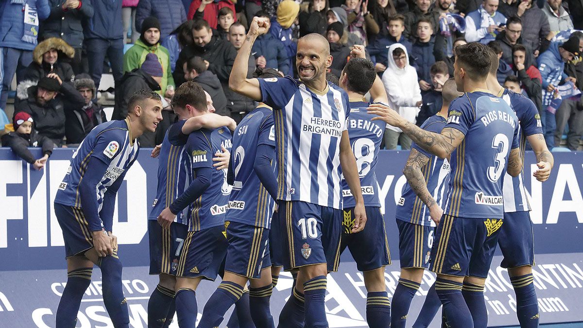 Yuri celebra el gol de la Deportiva ante el Girona. | FRANCISCO L. POZO