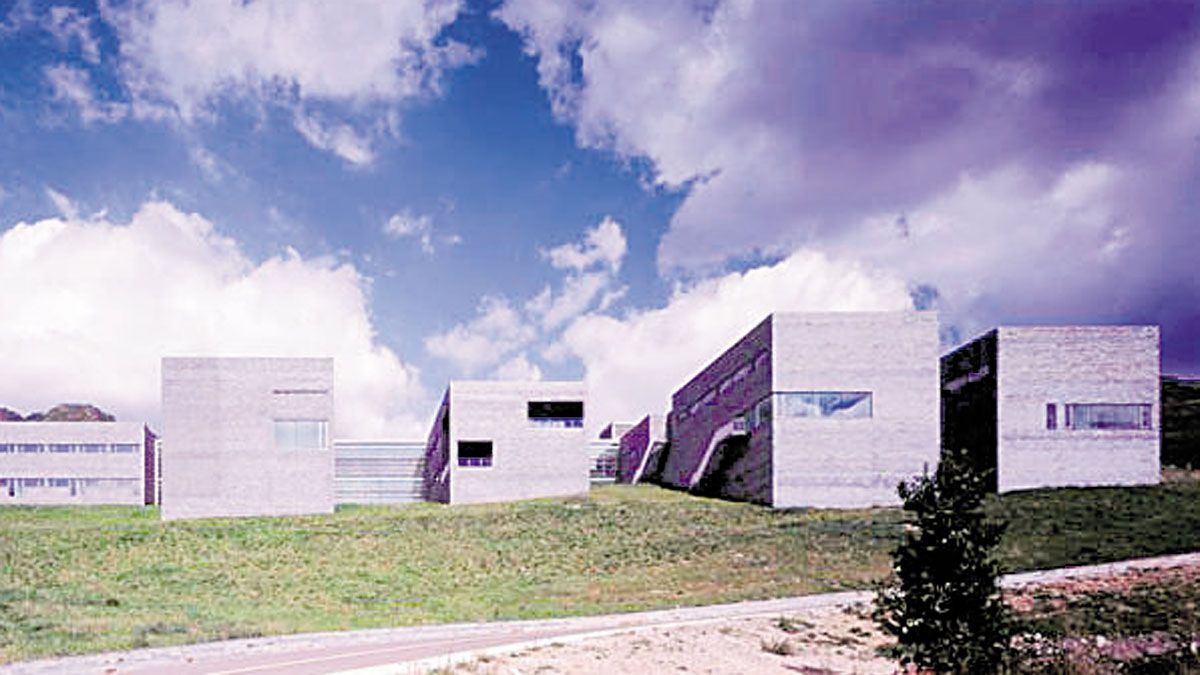 En la fotografía, vista del Centro Sociosanitario Valle de Laciana. | L.N.C.