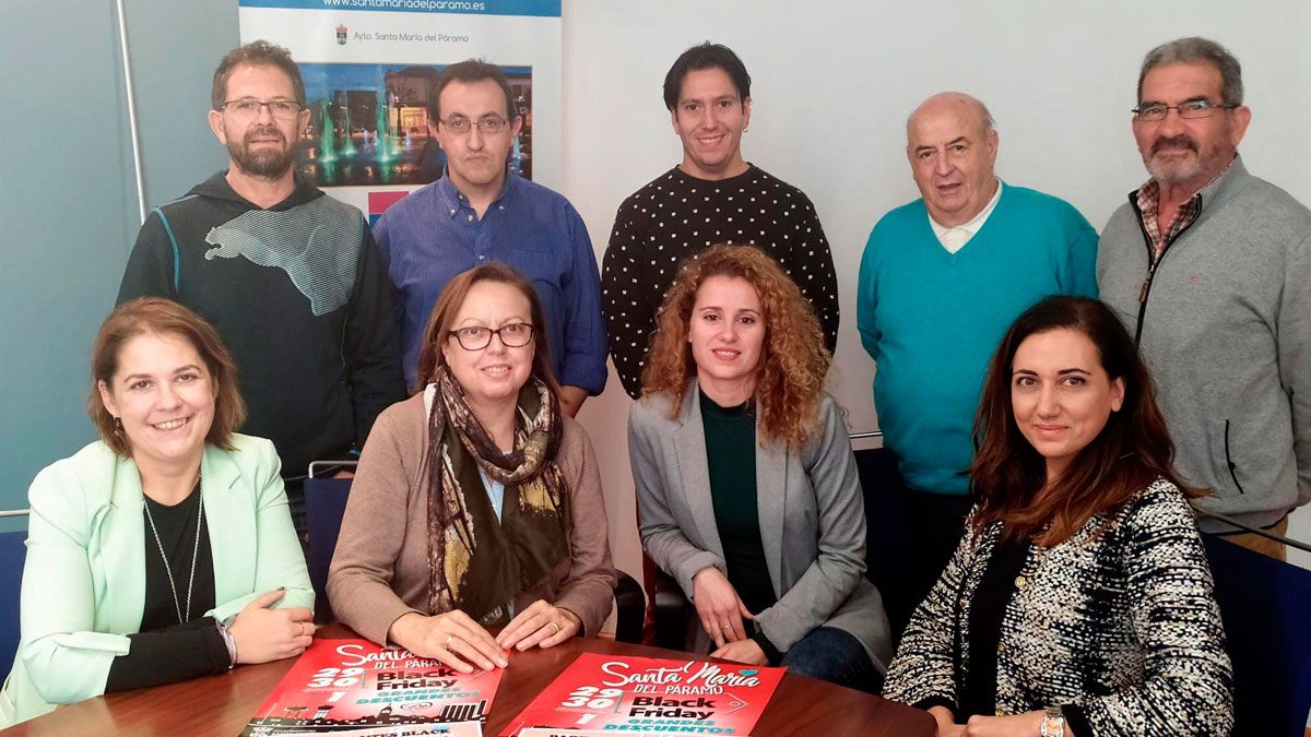 Presentación del Black Friday en el Ayuntamiento de Santa María. | L.N.C.