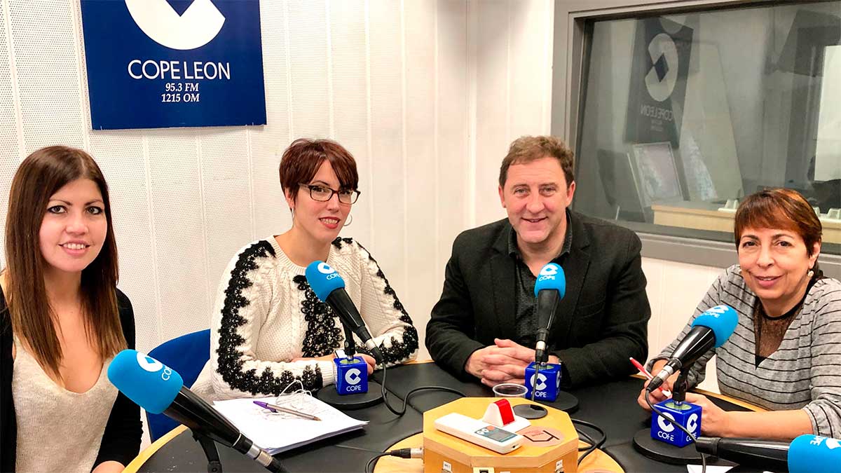 Tomás Castro este miércoles en el espacio ‘Entre nosotras’, de Cope León. | L.N.C. Tomás Castro este miércoles en el espacio ‘Entre nosotras’, de Cope León. | L.N.C.