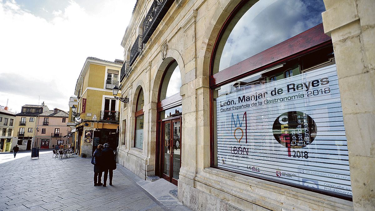UPL plantea la Casa de las Carnicerías como subsede del Prado, aunque el PP apuesta por el solar de Santa Nonia. | DANIEL MARTÍN