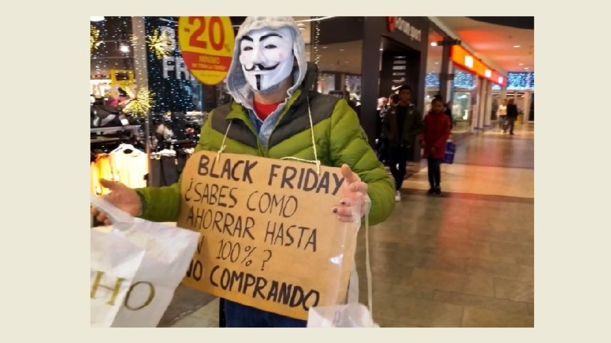 Imagen de la "acción pacífica" distribuida por los propios activistas de '2020' que la protagonizaron.