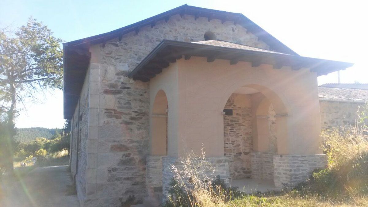 El ex alcalde socialista Víctor Araujo acondicionó estas escuelas como consultorio médico durante su legislatura. | L.N.C.