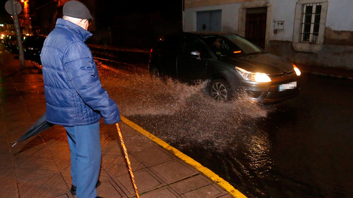 La Robla recupera la normalidad aunque aún se notan las consecuencias del agua. | L.N.C.