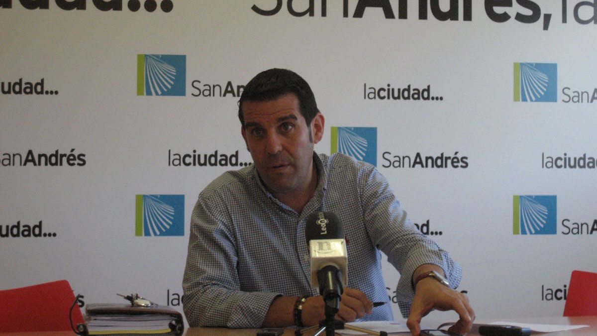 Francisco Javier Gómez, este lunes durante la rueda de prensa en que comunicó la sentencia condenatoria de Chamorro.