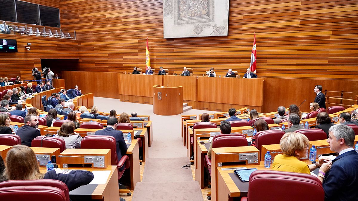 Las Cortes de Castilla y León, que ahora preside Luis Fuentes, de Ciudadanos, tras el pacto de Gobierno de su partido con el PP. | ICAL