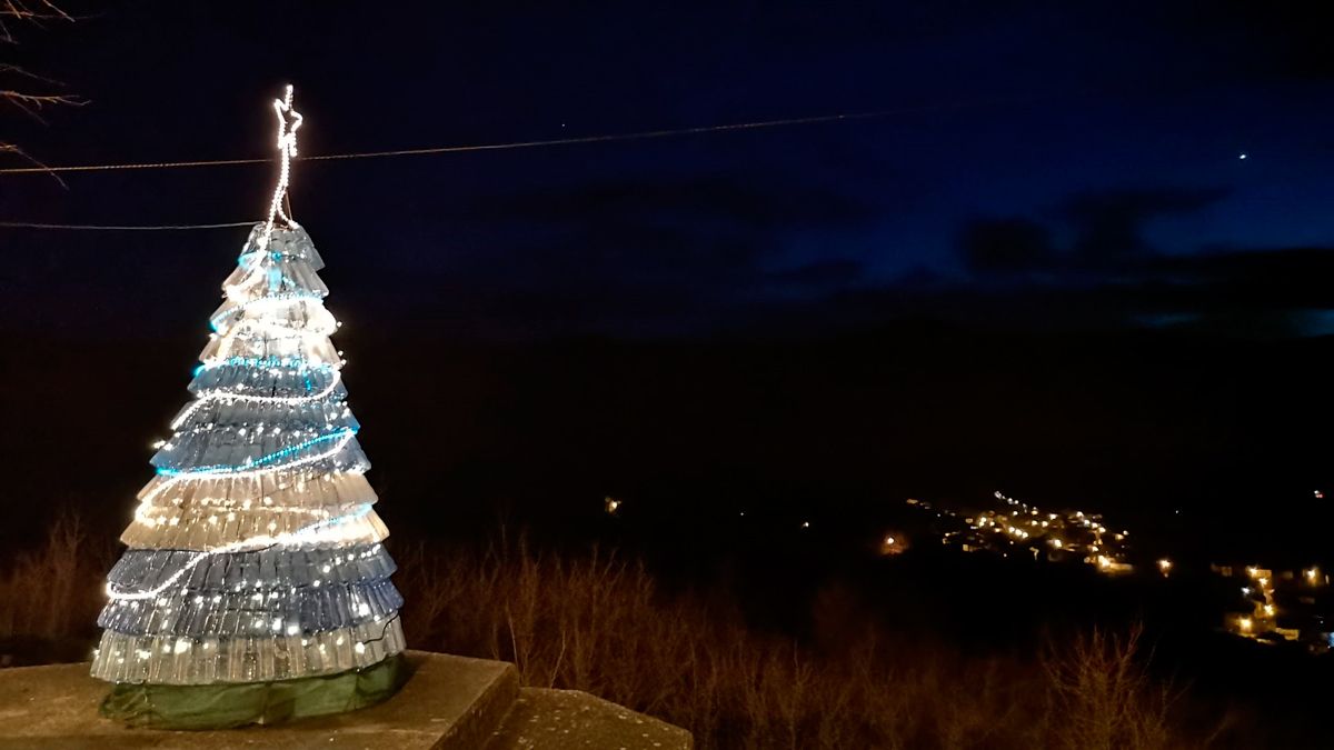 El árbol de cuatro metros puede visitarse hasta el 10 de enero.