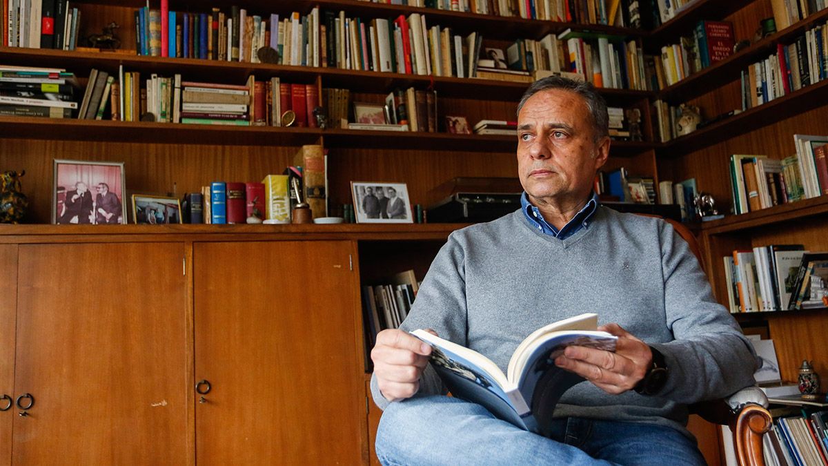 El vicepresidente de la fundación, Joaquín Otero Pereira, en la casa del escritor. | ICAL