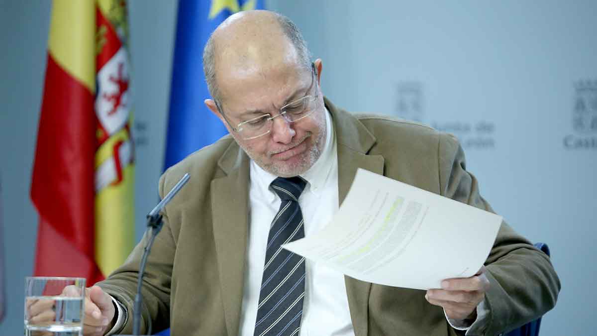 El vicepresidente, portavoz y consejero de Transparencia, Ordenación del Territorio y Acción Exterior, Francisco Igea, comparece en rueda de prensa posterior al Consejo de Gobierno. | ICAL