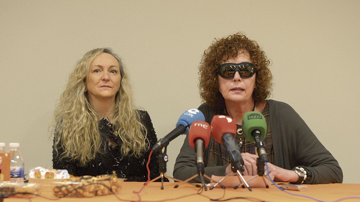 Piluca Farto y Nonia Alejandre Aguado-Jolis en la sede de Alcles. | MAURICIO PEÑA Piluca Farto y Nonia Alejandre Aguado-Jolis en la sede de Alcles. | MAURICIO PEÑA