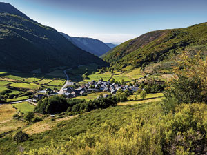 Balouta y el valle que va a Galicia. | VICENTE GARCÍA