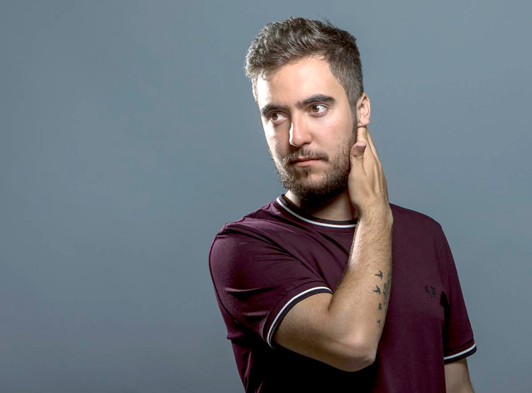 El artista sevillano Beret presentará 'Prisma' en el marco del festival.
