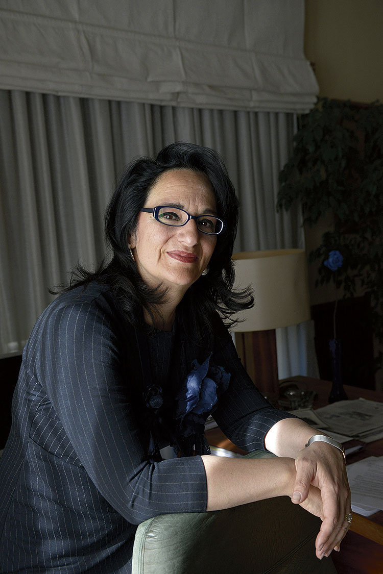 La autora de la publicación Teresa Mata. | MAURICIO PEÑA