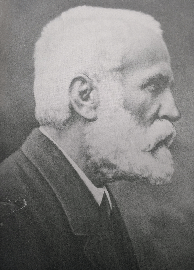 AntonioGaudí y Cornet (1924).