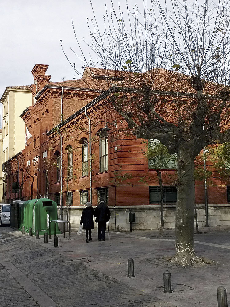 Sede actual de la Cruz Roja de León (calle del Cid/ Barrio de Santa Marina).