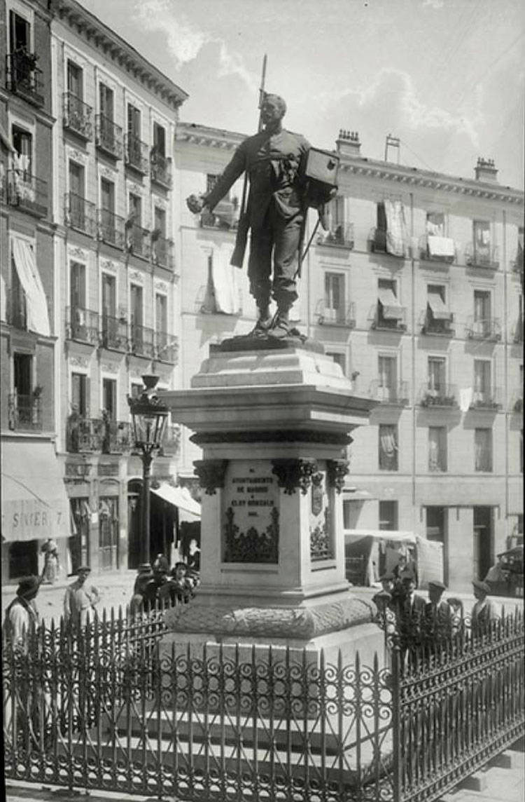 Estatua de Eloy Gonzalo (Madrid).