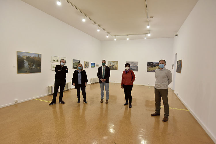 Pepe Tabernero, Patricia Pérez, Isidoro Martínez, Mar Palacio y César Ordóñez durante la presentación de la exposición del IEB ‘A fondo’. | SAÚL ARÉN
