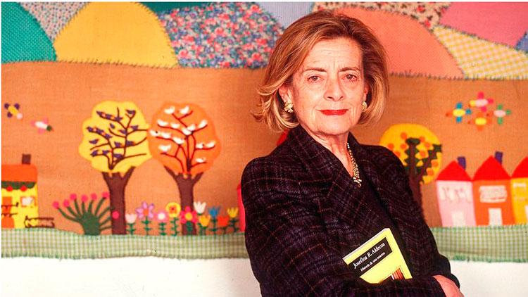 La escritora Josefina Aldecoa.