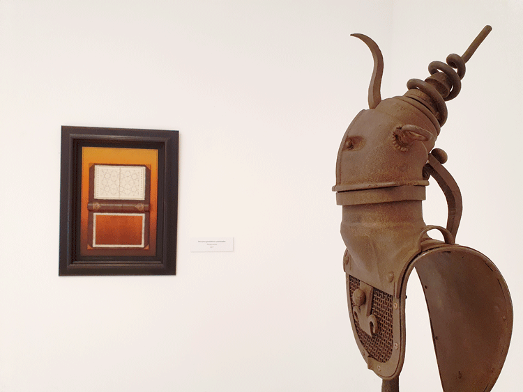 Dos de las piezas que componen la exposición 'Amecer'.