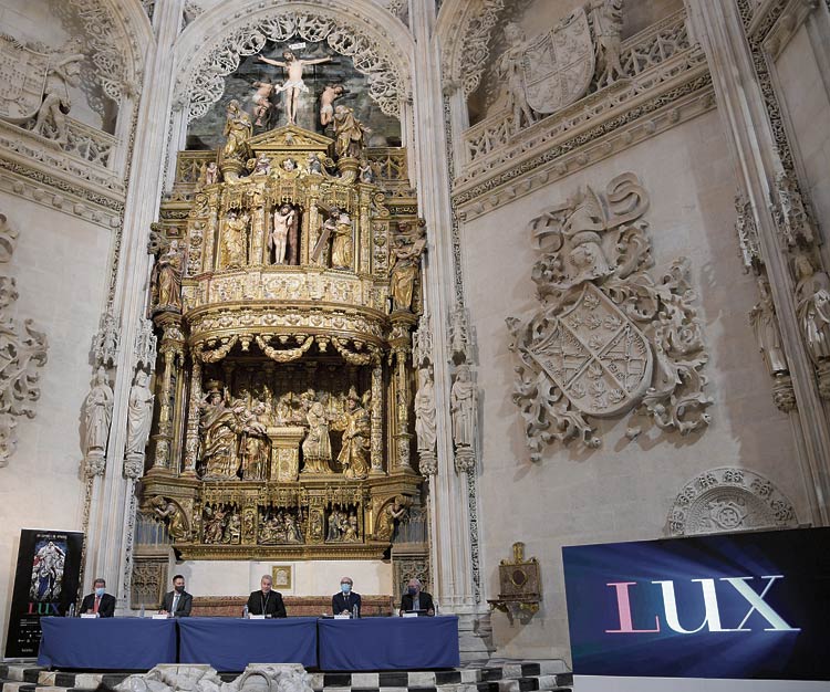 Un momento de la presentación de la muestra de arte sacro en la seo burgalesa. | ICAL