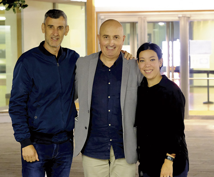 Tomás Martín, Fernández Llamazares y Jhoanna Sierralta. | JUAN ANTONIO MARTÍN