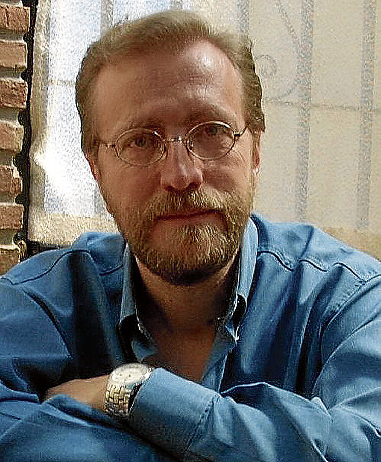 Ángel Olgoso es un referente nacional del relato corto.
