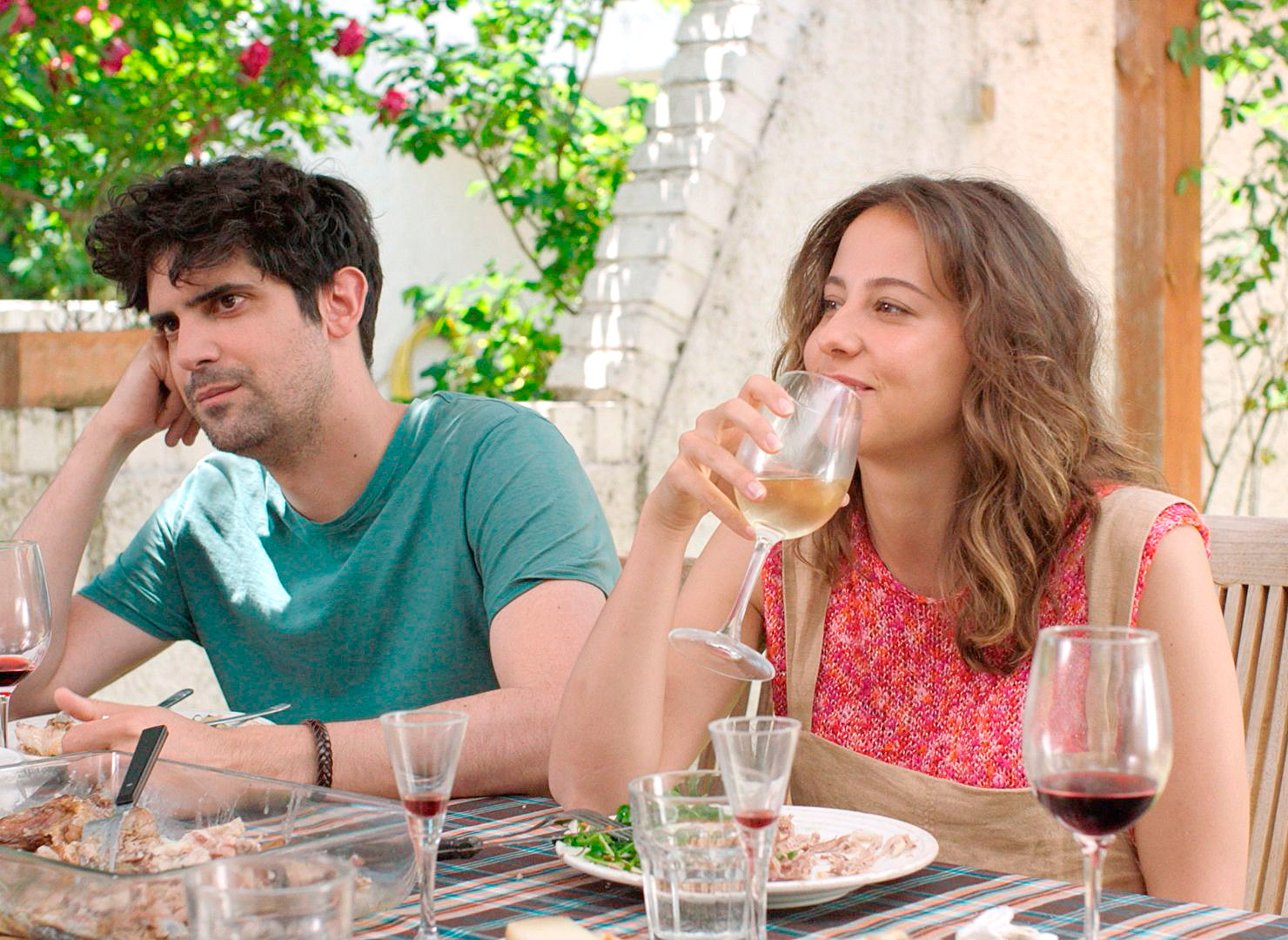 Francesco Carril e Irene Escolar en la comedia de Trueba.