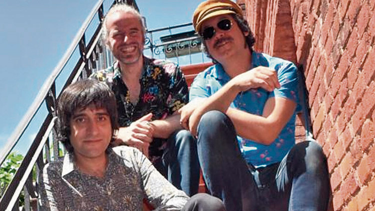 La banda Superhéroes de Barrio.