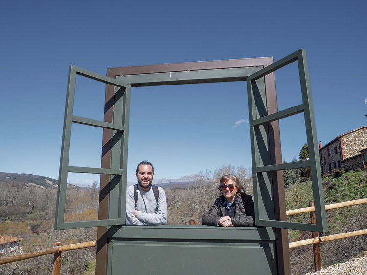 Ventana a las montañas. | VICENTE GARCÍA