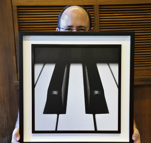 Juan Luis García es el autor de la exposición 'La música de Pi (y otras fotos que me suenan)'. | DANIEL MARTÍN