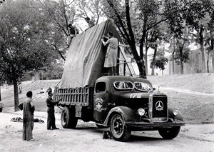 Camión para el transporte de obras del Museo del Prado (23-7-1937). | ARCHIVO MUSEO DEL PRADO