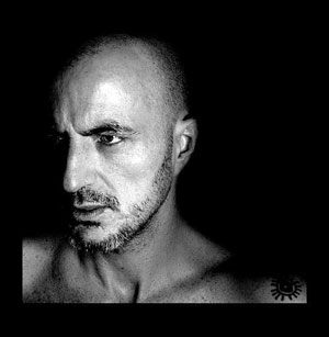 Autorretrato. | JOSÉ GRANIZO