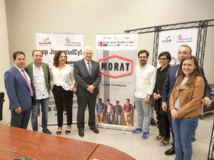 El delegado Guillermo García con los representantes de las entidades que organizan y colaboran en el concierto de Morat. | L.N.C.