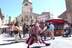 La cita con el medievo se celebra este año en la céntrica calle Astorga.