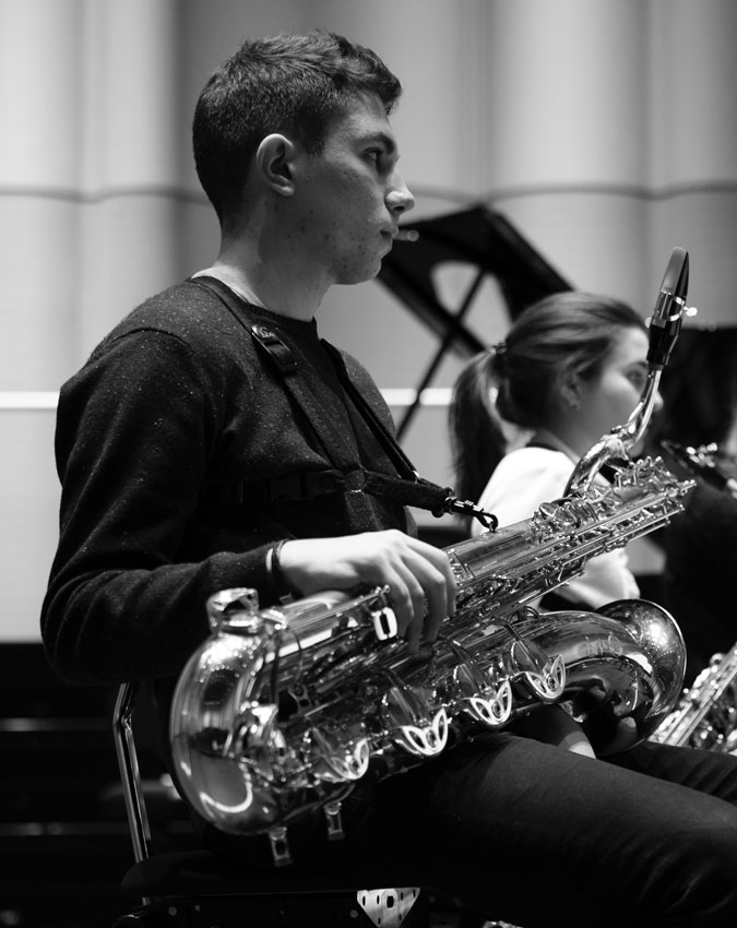 El saxofonista durante sus estudios de interpretación musical en Suiza. | L.N.C.