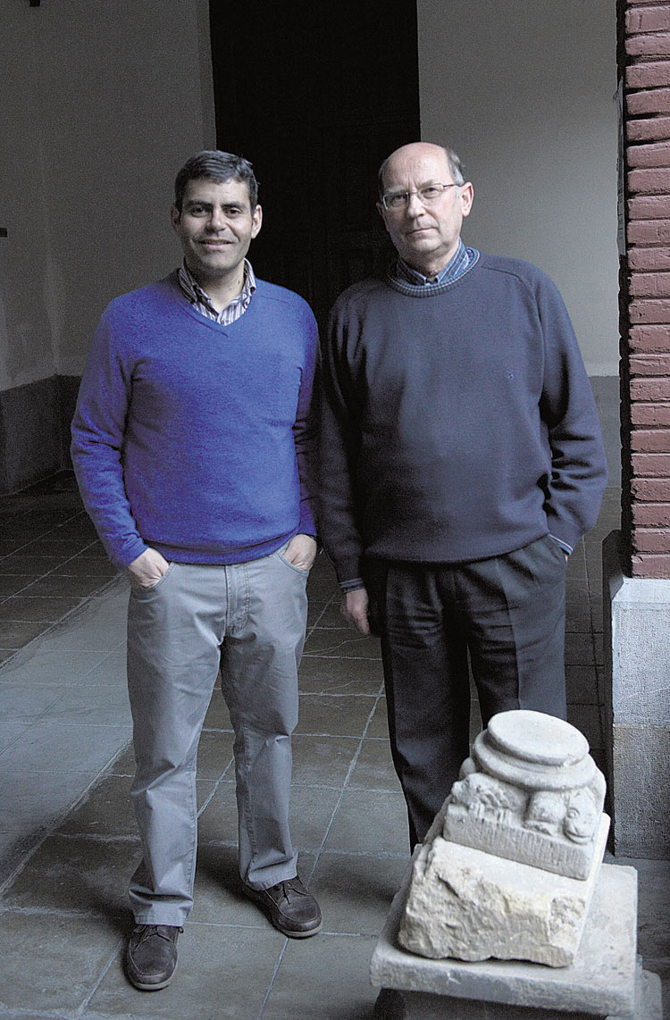 El rector del seminario, José, y el director espiritual, José Luis. | MAURICIO PEÑA