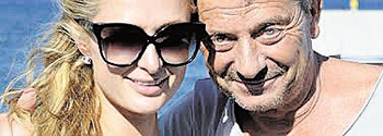 Martín Ferrer con la 'celebrity' Paris Hilton.