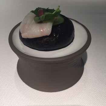 Bollito al vapor manteca colorá chipirón. | S.M.