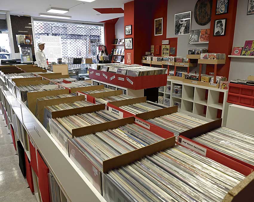 Interior de Iloveiu Records. | SAÚL ARÉN